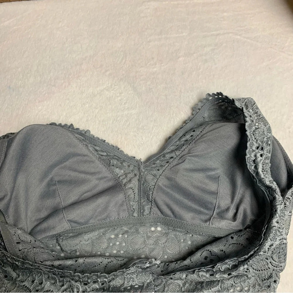 No Boundaries gray bra size large pullover style padded and lined. - Picture 7 of 7